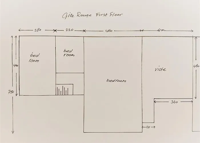 Rouge Semesterbostad Menil-Vin